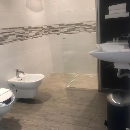 Antica Campione Rooms&hostel * Campione del Garda