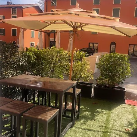 Antica Campione Rooms&hostel Hotel